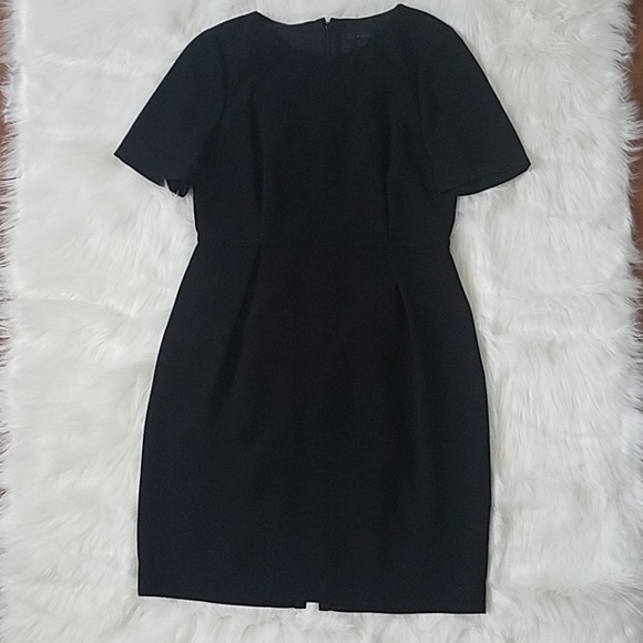 J. Crew Dresses & Skirts - J.CREW Crepe Short Sleeve Dress in Black